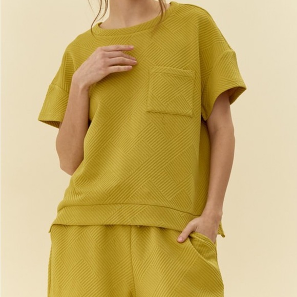 Textured Top - Picture 1 of 4